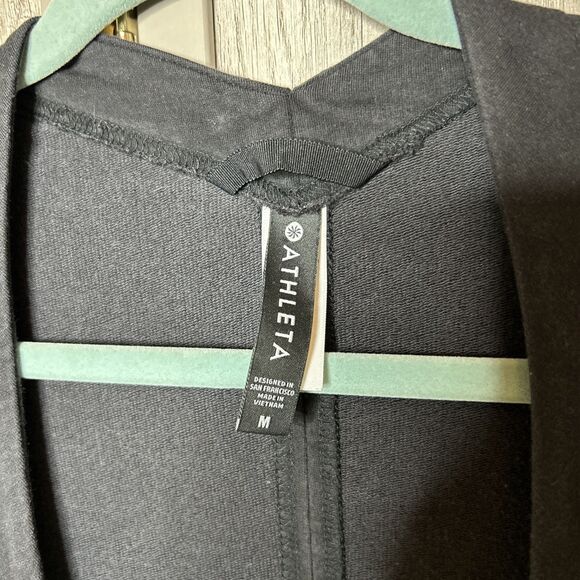 Athleta Cocoon Wrap Black Color Size M - Picture 2 of 6